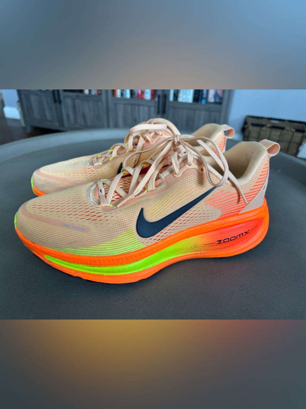 Nike Men's Vomero 18 Running Shoes